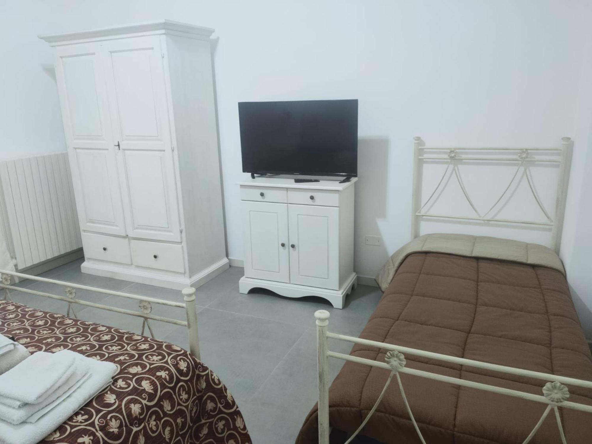 Appartamento Dante Avetrana Buitenkant foto